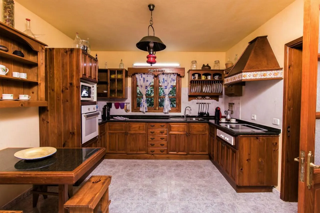 Hostal Casa Nora Güime