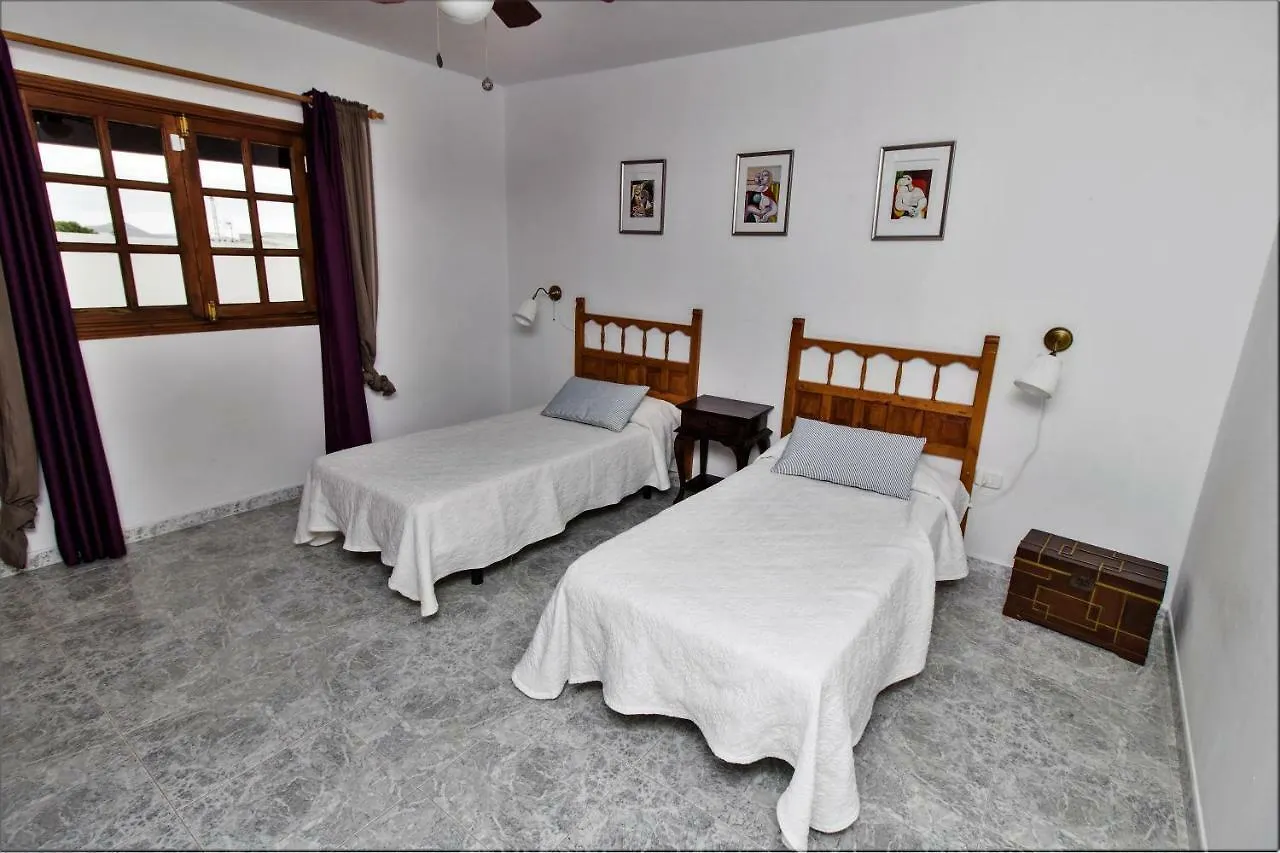 Hostal Casa Nora Güime España
